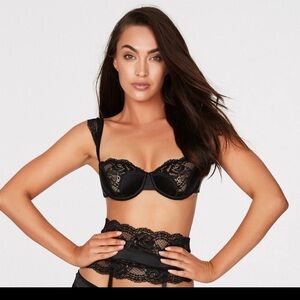 NWT Frederick's of Hollywood Ilana Tulip Satin and Lace Bra